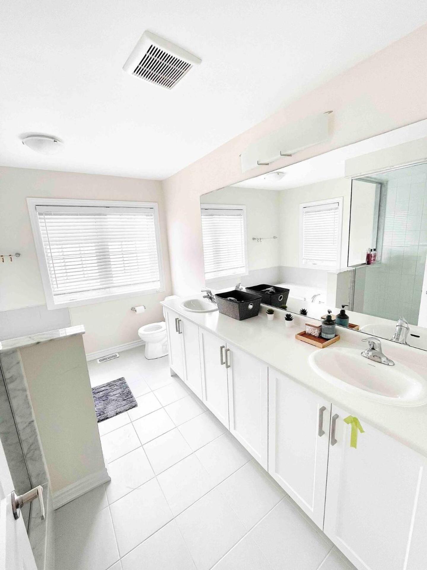 Large 5 Bedroom Newly Built Home Sleeps 12 Persons Thorold Bagian luar foto
